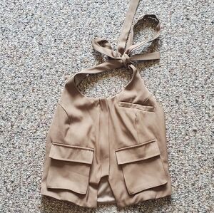 SOLDCrop halter Medium